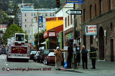 Berkeley,
California, Street Scene Photographed by Gwendolyn Stewart, c. 2011; All
Rights Reserved